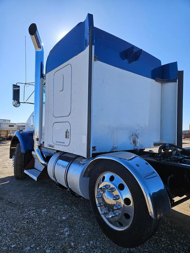 Image of Kenworth T800 equipment image 4