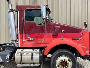 Main image Kenworth T800 13