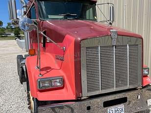 Main image Kenworth T800 9