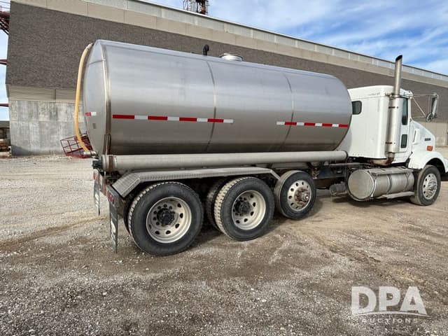 Image of Kenworth T800B equipment image 4