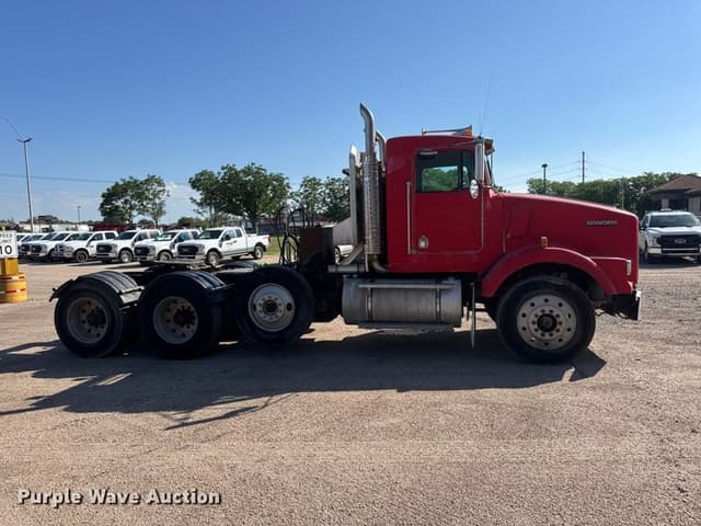 Image of Kenworth T800B equipment image 3