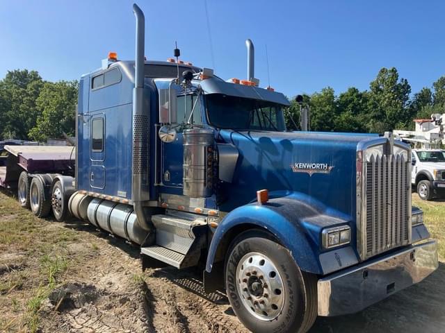 Image of Kenworth W900 equipment image 2