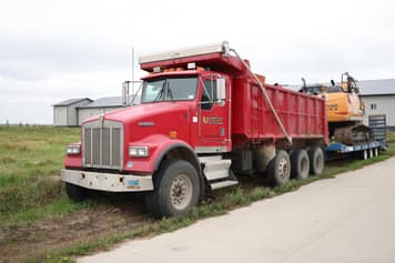 Main image Kenworth W900