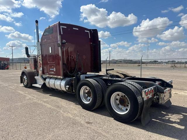 Image of Kenworth W900 equipment image 4