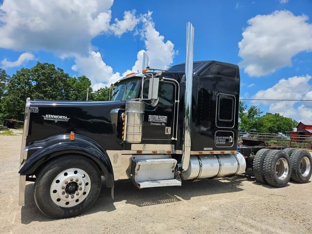 Image of Kenworth W900 equipment image 3