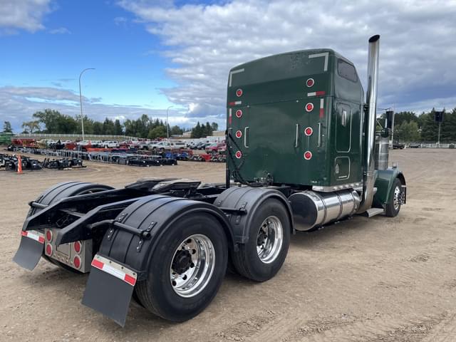 Image of Kenworth W900 equipment image 2