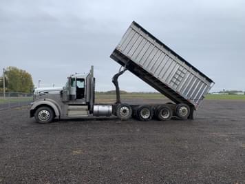 Main image Kenworth W900B