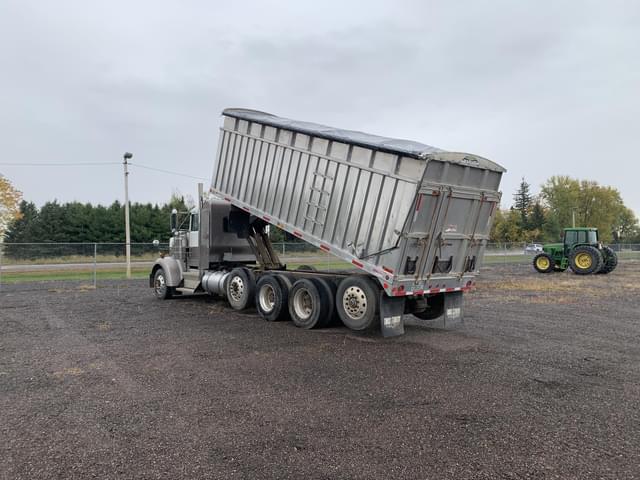 Image of Kenworth W900B equipment image 3