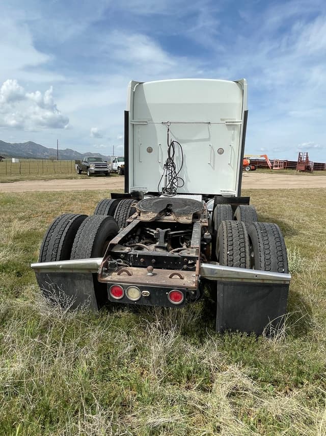 Image of Kenworth W900L equipment image 4