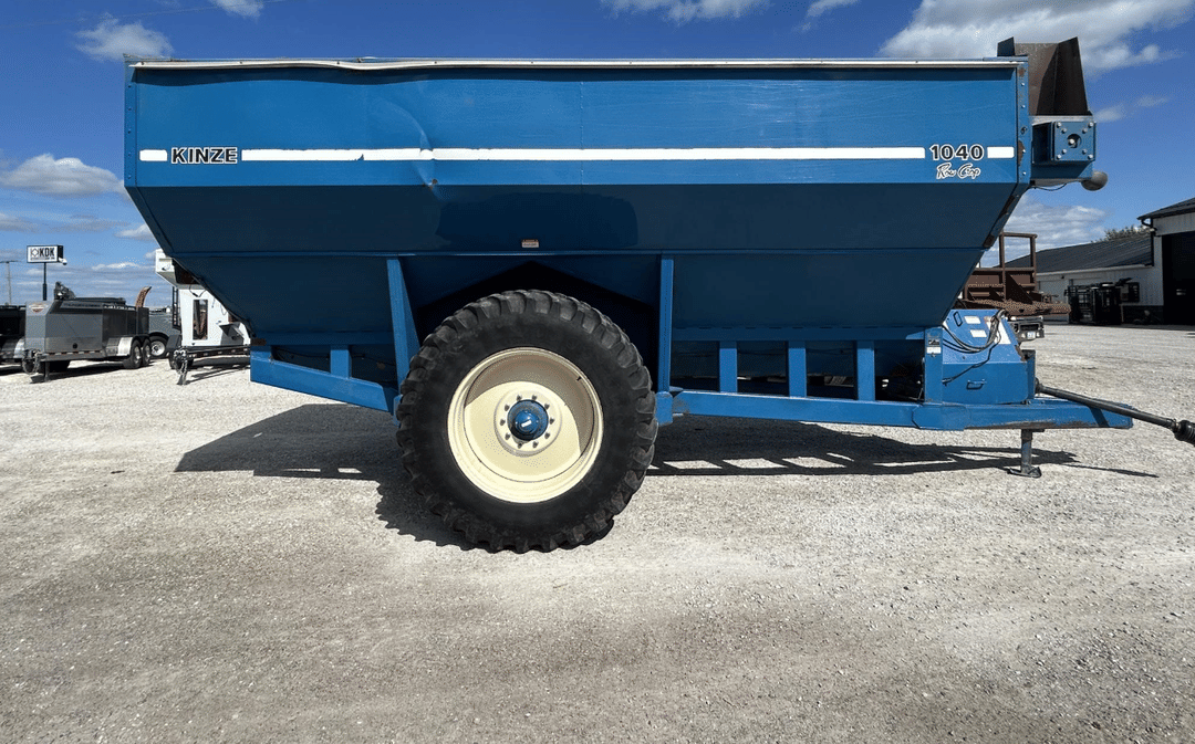 Image of Kinze 1040 Primary image