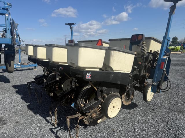 Image of Kinze 3000 equipment image 3