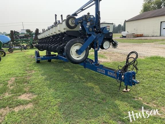 Image of Kinze 3600 Primary image