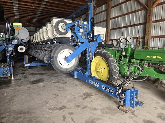 Image of Kinze 3600 Primary image
