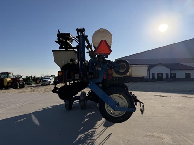 Image of Kinze 3600 equipment image 2