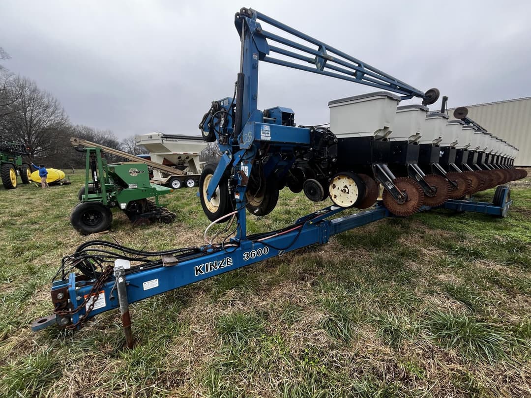 Image of Kinze 3600 Primary image