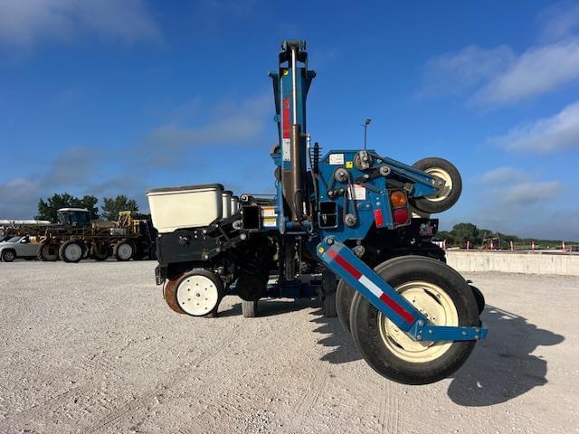Image of Kinze 3600 equipment image 4