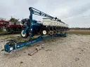 2000 Kinze 3600 Image
