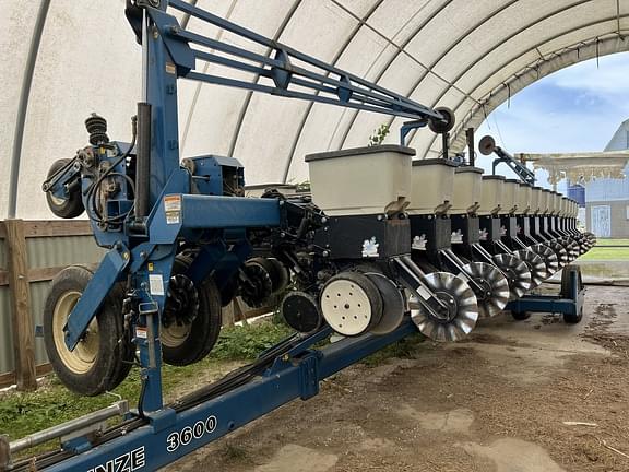 Image of Kinze 3600 Primary image
