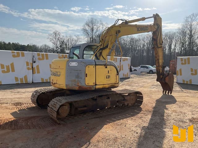 Image of Kobelco SK135SRLC equipment image 4