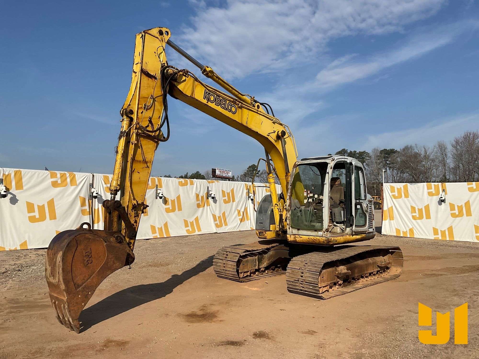 2000 Kobelco SK135SRLC Equipment Image0