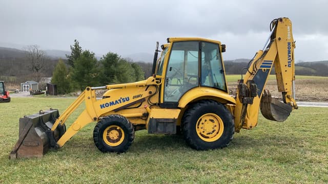 Image of Komatsu WB140-2 equipment image 4