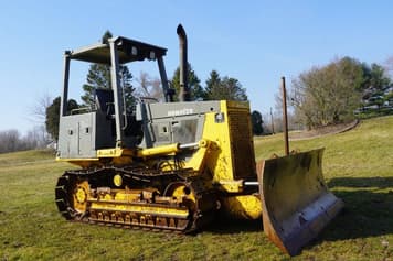 Main image Komatsu D32E