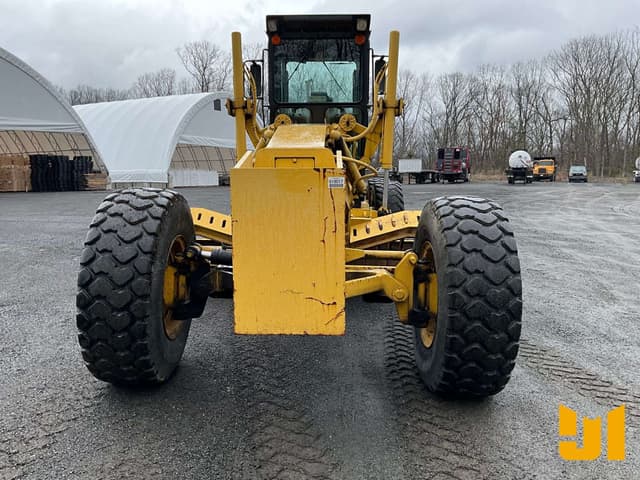 Image of Komatsu GD530A-2CY equipment image 1