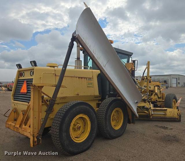 Image of Komatsu GD650A equipment image 4