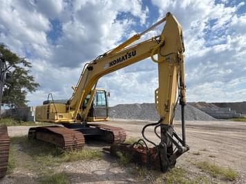 Main image Komatsu PC200LC