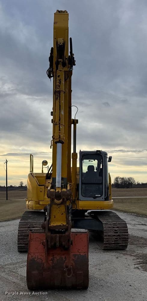 Image of Komatsu PC228USLC equipment image 1