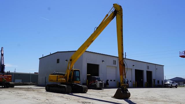 Image of Komatsu PC270LC equipment image 3
