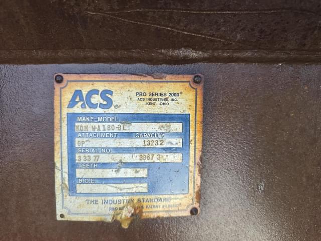 Image of Komatsu WA180 equipment image 4