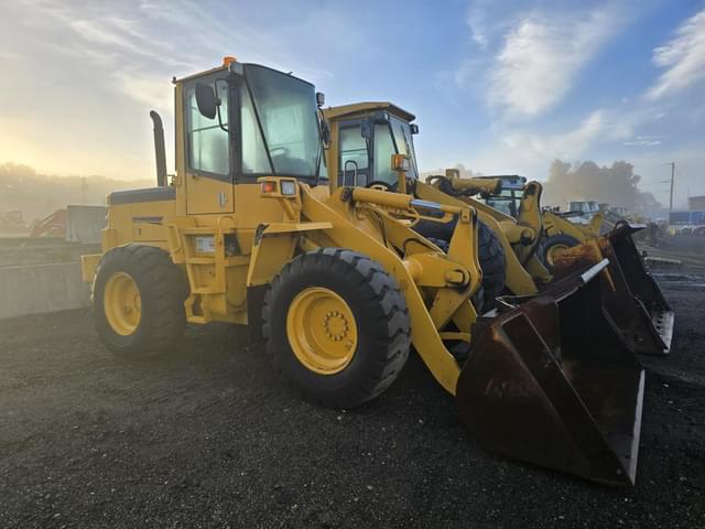 Image of Komatsu WA180 equipment image 2