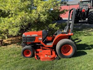 2000 Kubota B7400 Image