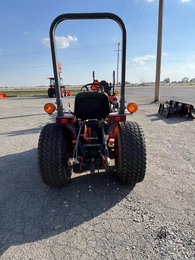 Image of Kubota B7500 equipment image 3