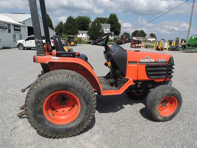 Image of Kubota B7500 equipment image 2