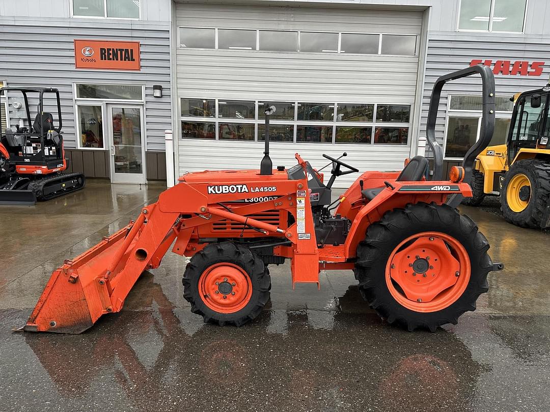 Image of Kubota L3000DT Primary image