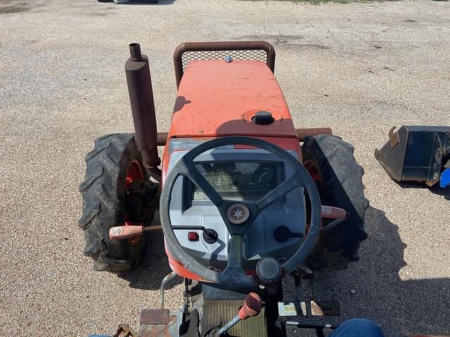 Image of Kubota M4900 equipment image 4