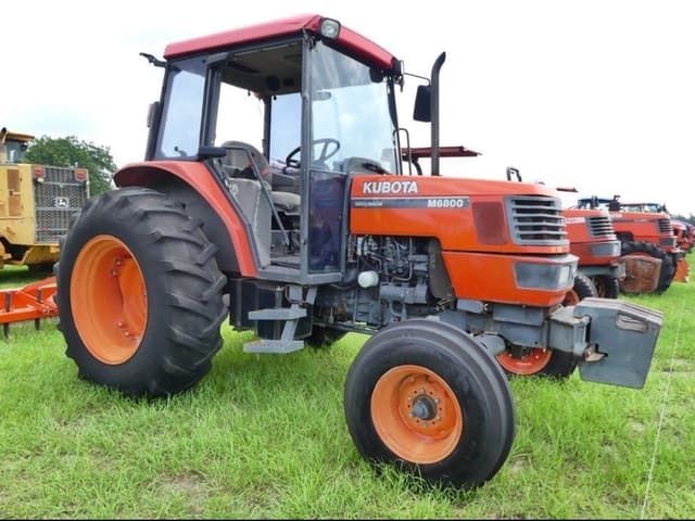 Image of Kubota M6800 equipment image 1
