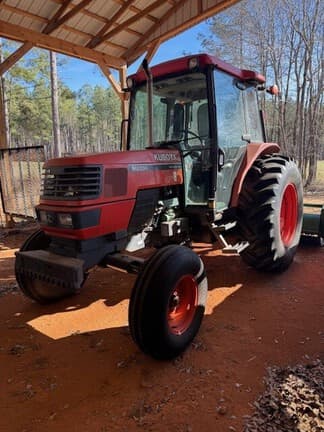 Main image Kubota M8200