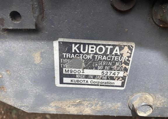 Image of Kubota M9000 equipment image 4