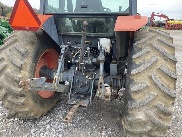 Image of Kubota M9000 equipment image 3