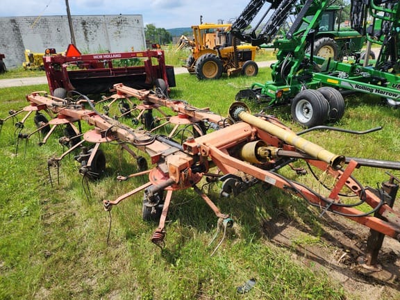 2000 Kverneland 6913 Equipment Image0