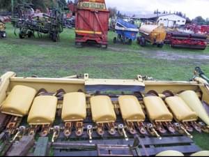2000 Lexion 830 Image