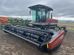 2000 MacDon 9350 Image