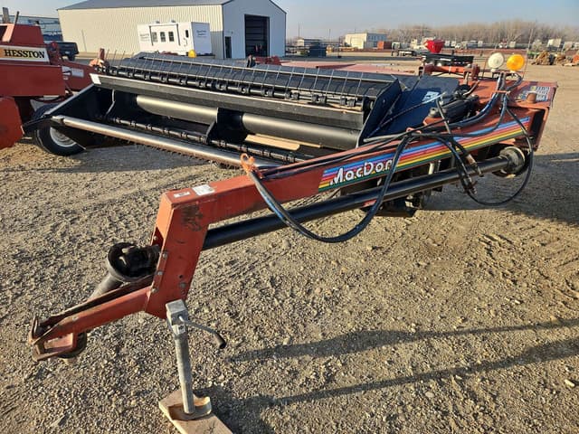 Image of MacDon 4000 equipment image 1