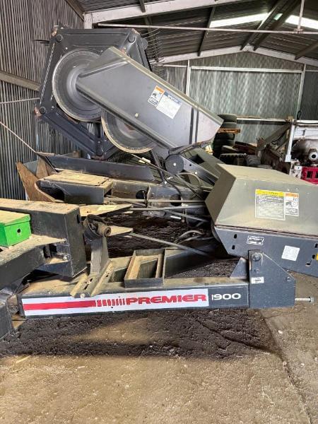 Image of MacDon Premier 1900 equipment image 1