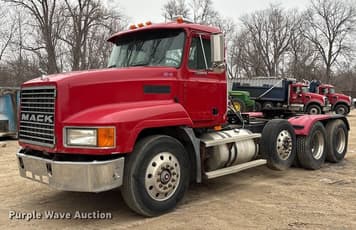 Main image Mack CH600