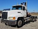 2000 Mack CH613 Image