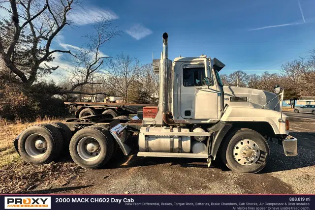 Image of Mack CH613 equipment image 1